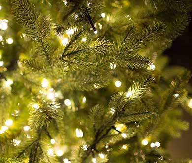 Искусственные световые ёлки в Санкт-Петербурге